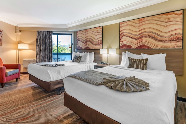 1 bedroom, pillow-top beds, in-room safe, desk - Best Western Plus Wine Country Inn & Suites (Santa Rosa)