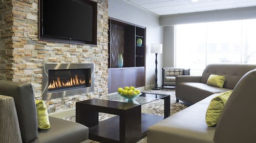 Holiday Inn Cincinnati-Riverfront by IHG