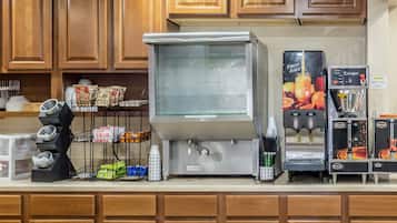 Free daily continental breakfast