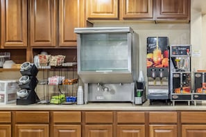 Free daily continental breakfast
