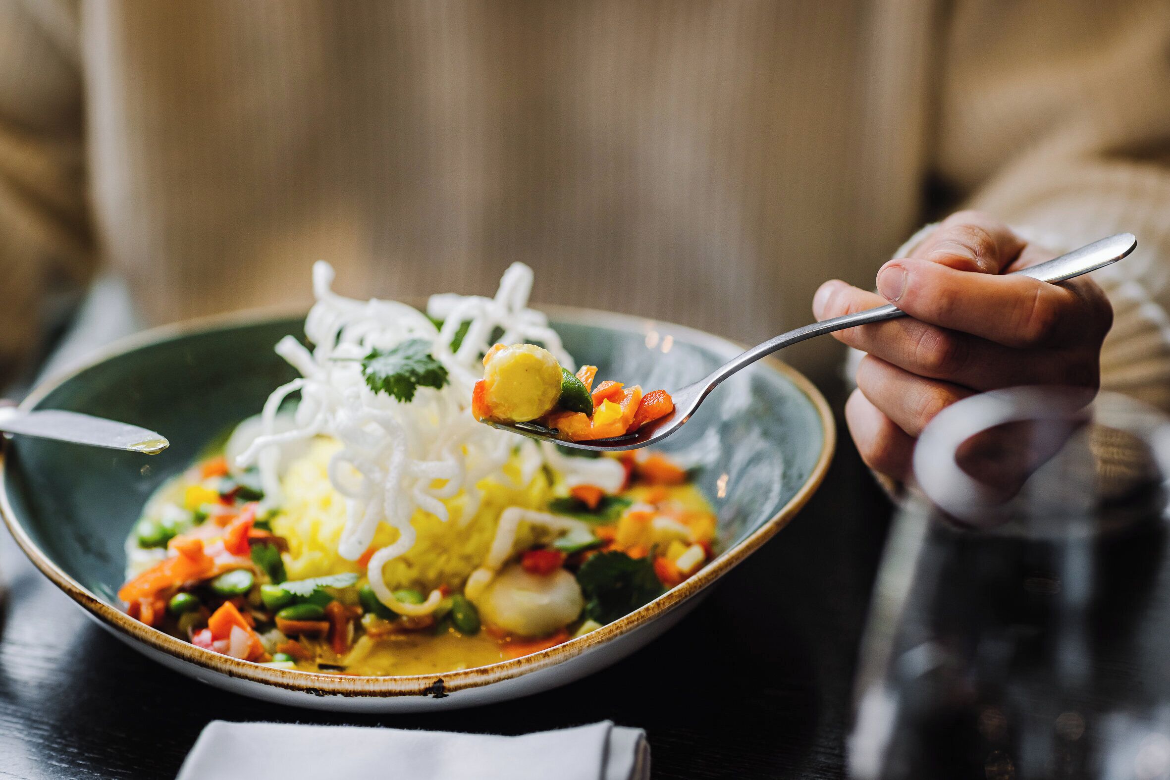 Frokost, lunsj og middag serveres