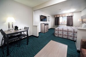 Suite, 1 King Bed with Sofa bed