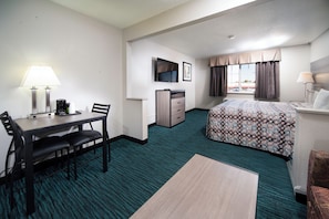 Suite, 1 King Bed with Sofa bed