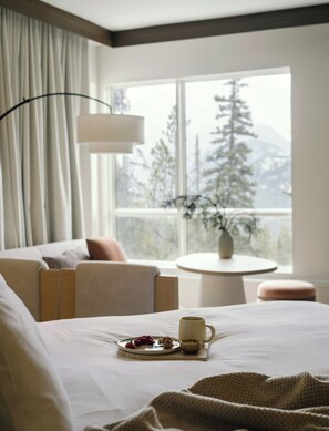 Ropa de cama de alta calidad, colchones con acolchado adicional, minibar