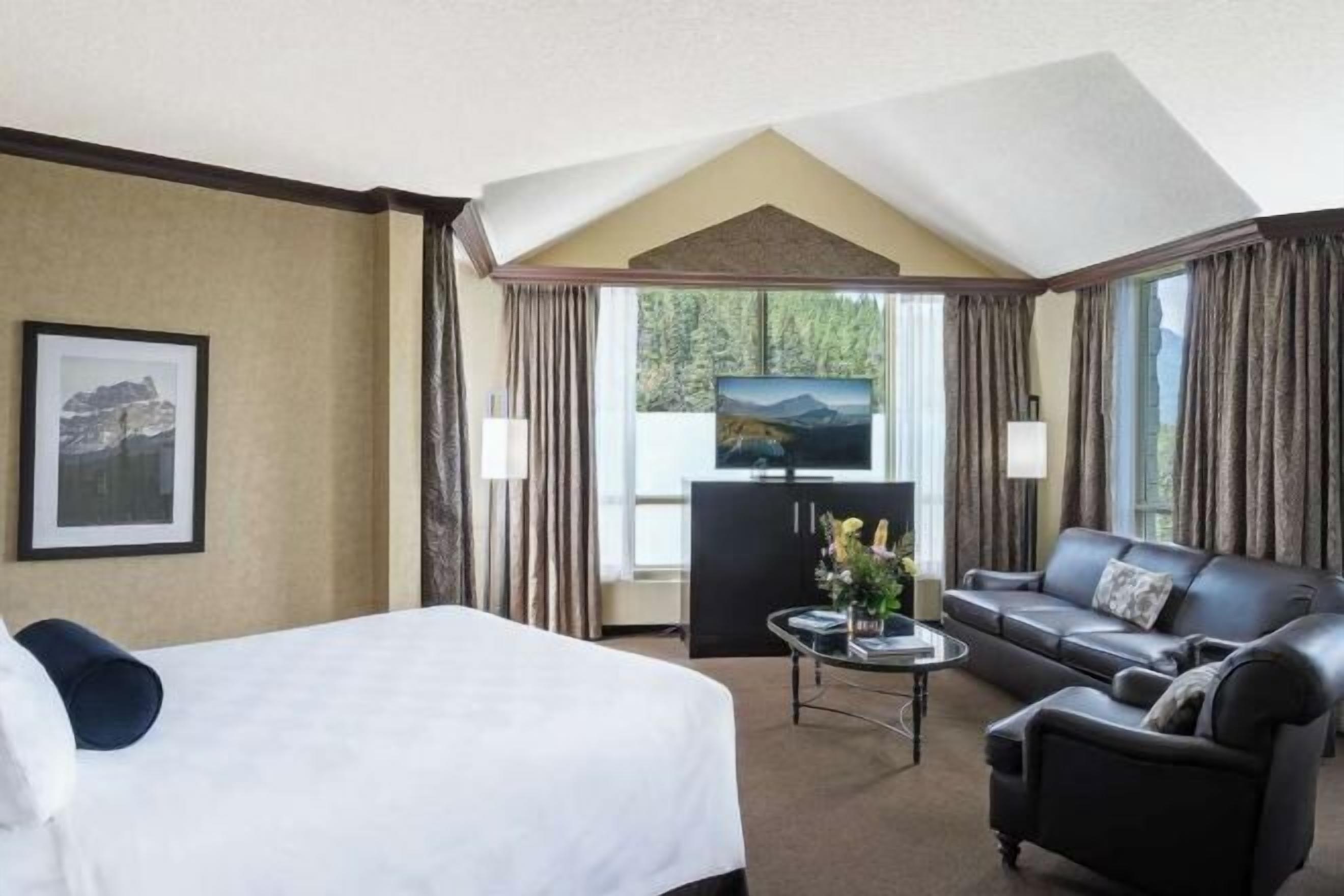 Ropa de cama de alta calidad, colchones con acolchado adicional, minibar