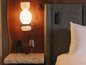Habitación clásica, 2 camas de matrimonio | Ropa de cama de alta calidad, colchones con acolchado adicional, minibar