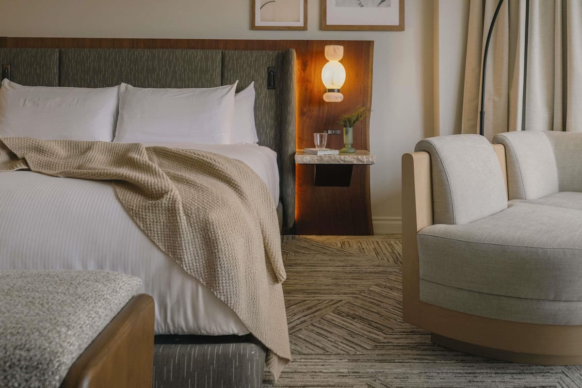 Premium bedding, pillowtop beds, minibar, in-room safe