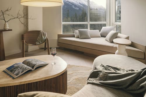 Premium bedding, pillow-top beds, minibar, in-room safe