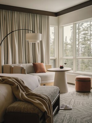 Premium bedding, pillow-top beds, minibar, in-room safe