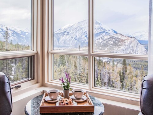 Rimrock Banff, Emblems Collection