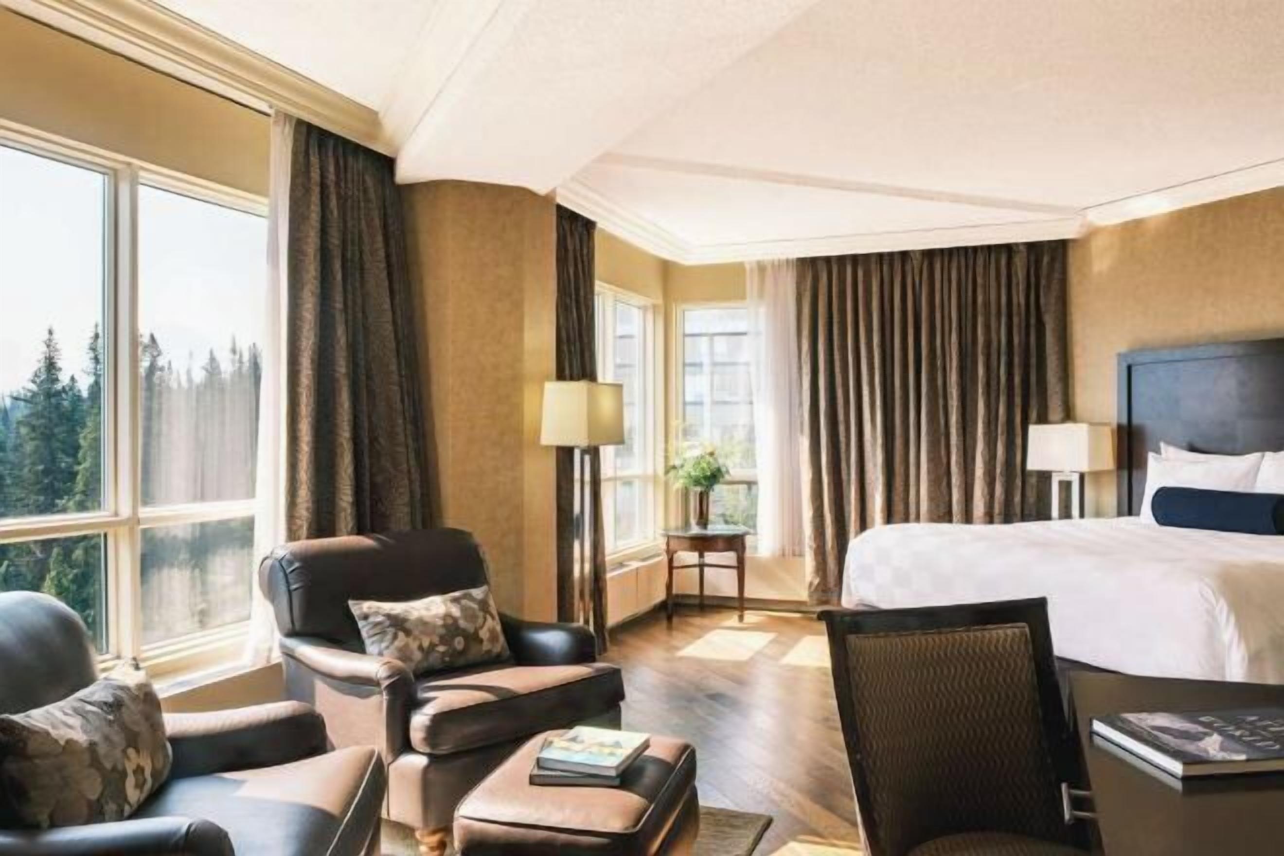 Ropa de cama de alta calidad, colchones con acolchado adicional, minibar