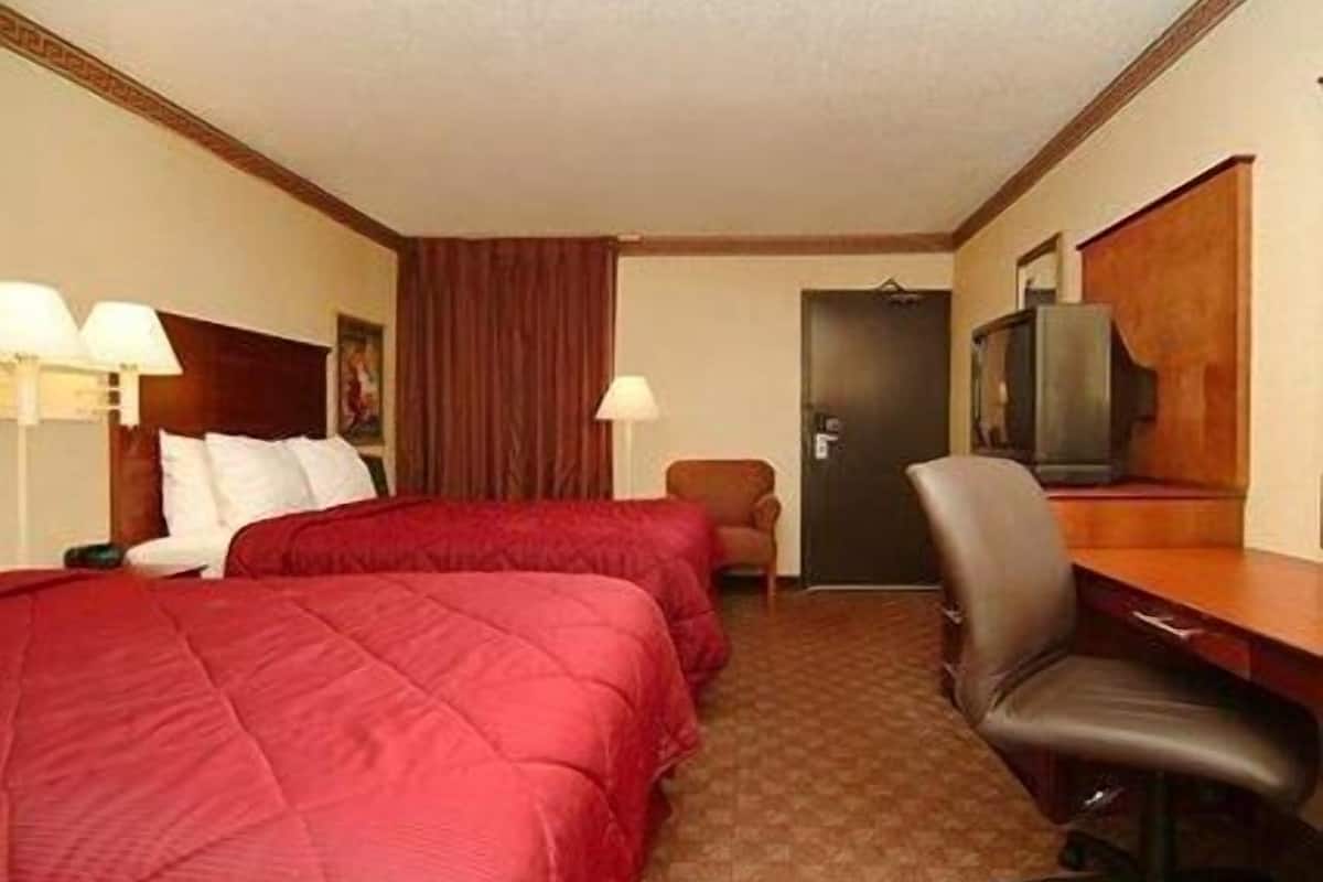 Desk, iron/ironing board, free WiFi, bed sheets