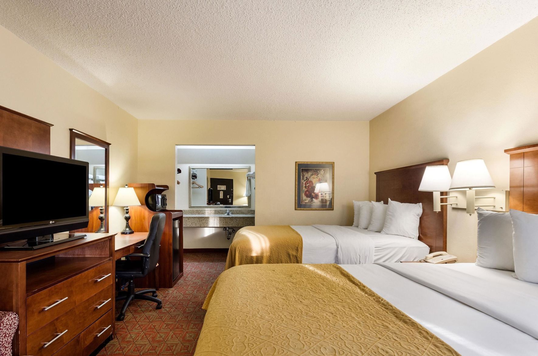 Desk, iron/ironing board, free WiFi, bed sheets