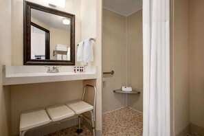 Combined shower/tub, free toiletries, hair dryer, towels - Days Inn by Wyndham Fort Collins (Fort Collins)