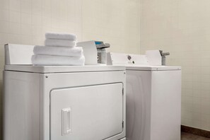 Laundry room - Days Inn by Wyndham Fort Collins (Fort Collins)