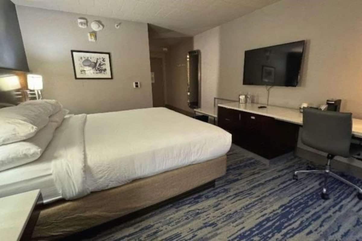 Premium bedding, individually furnished, desk, laptop workspace