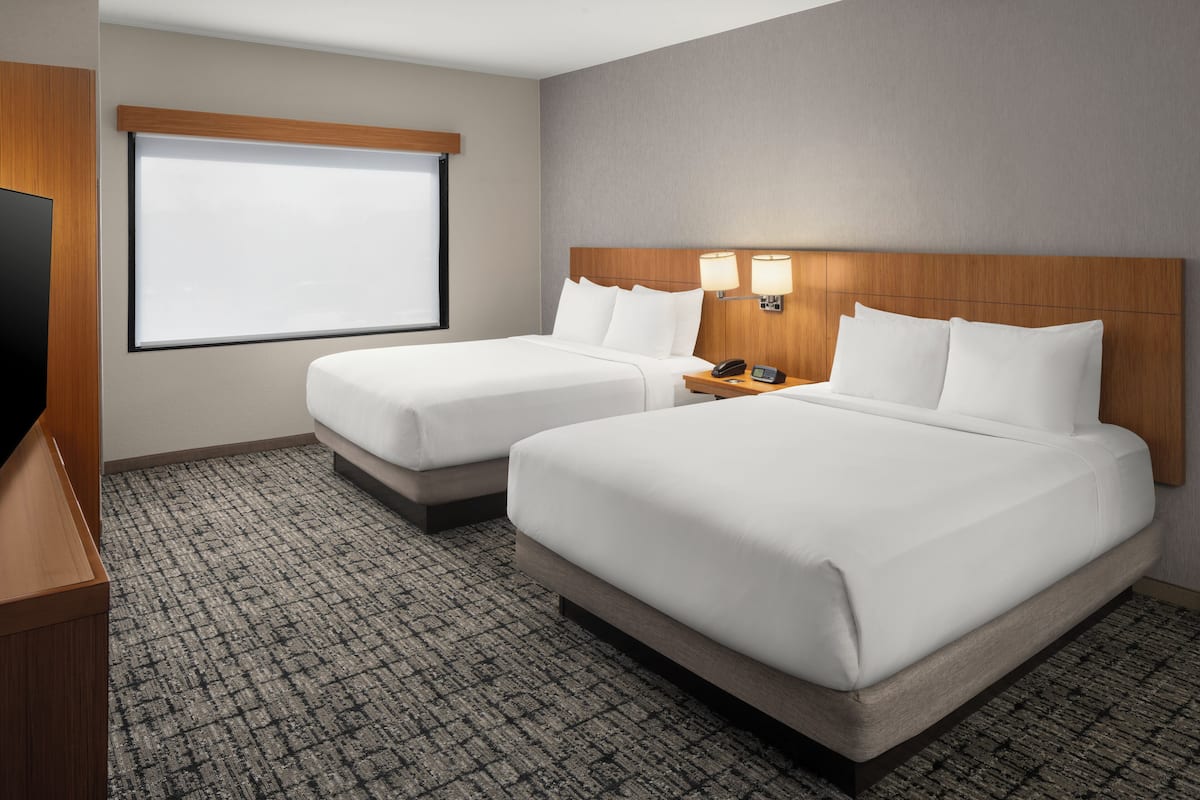 Hospitality Suite Two Queens