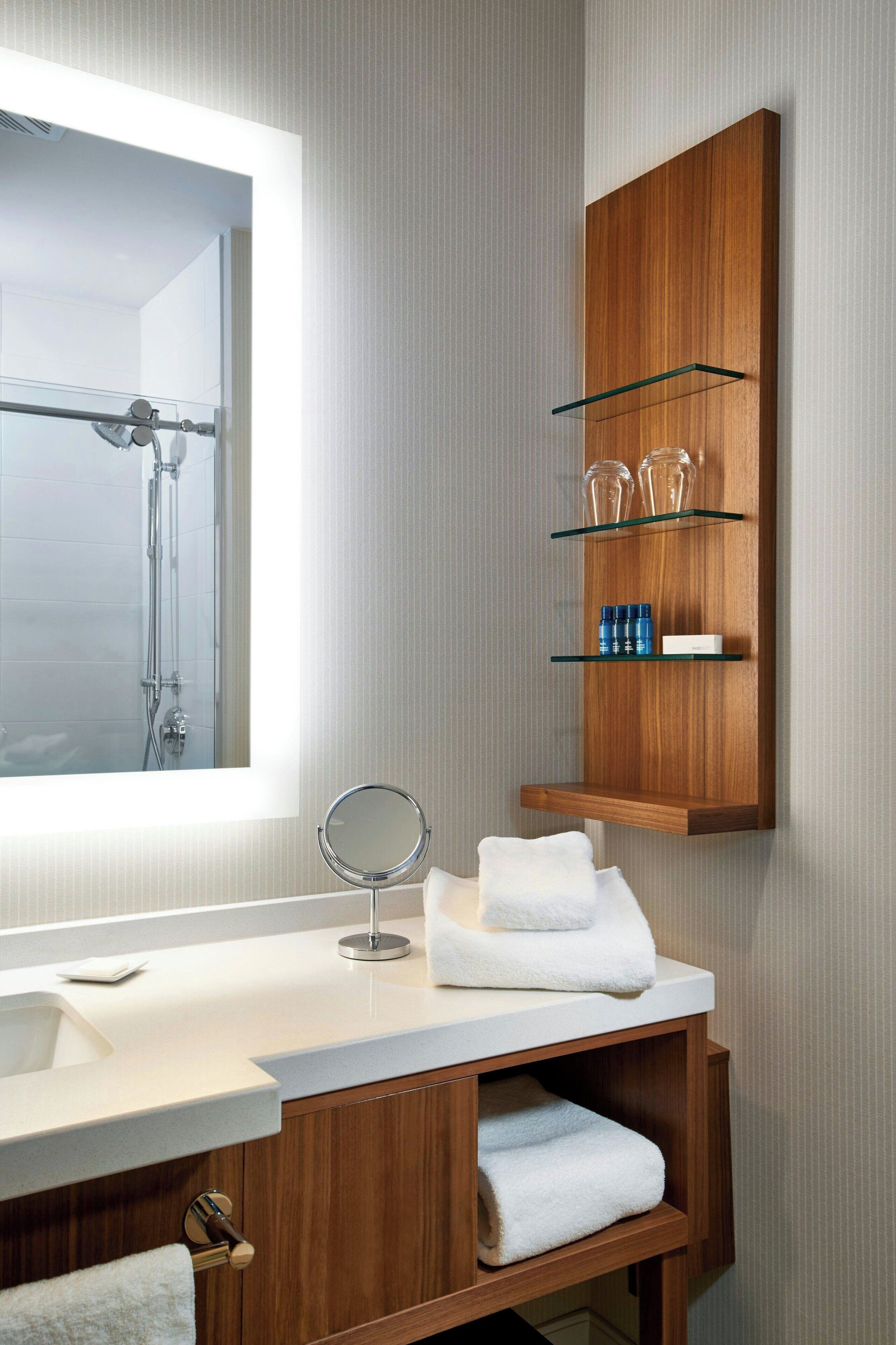 room, 1 king bed, non smoking | bathroom | shower, free toiletries, hair dryer, bathrobes