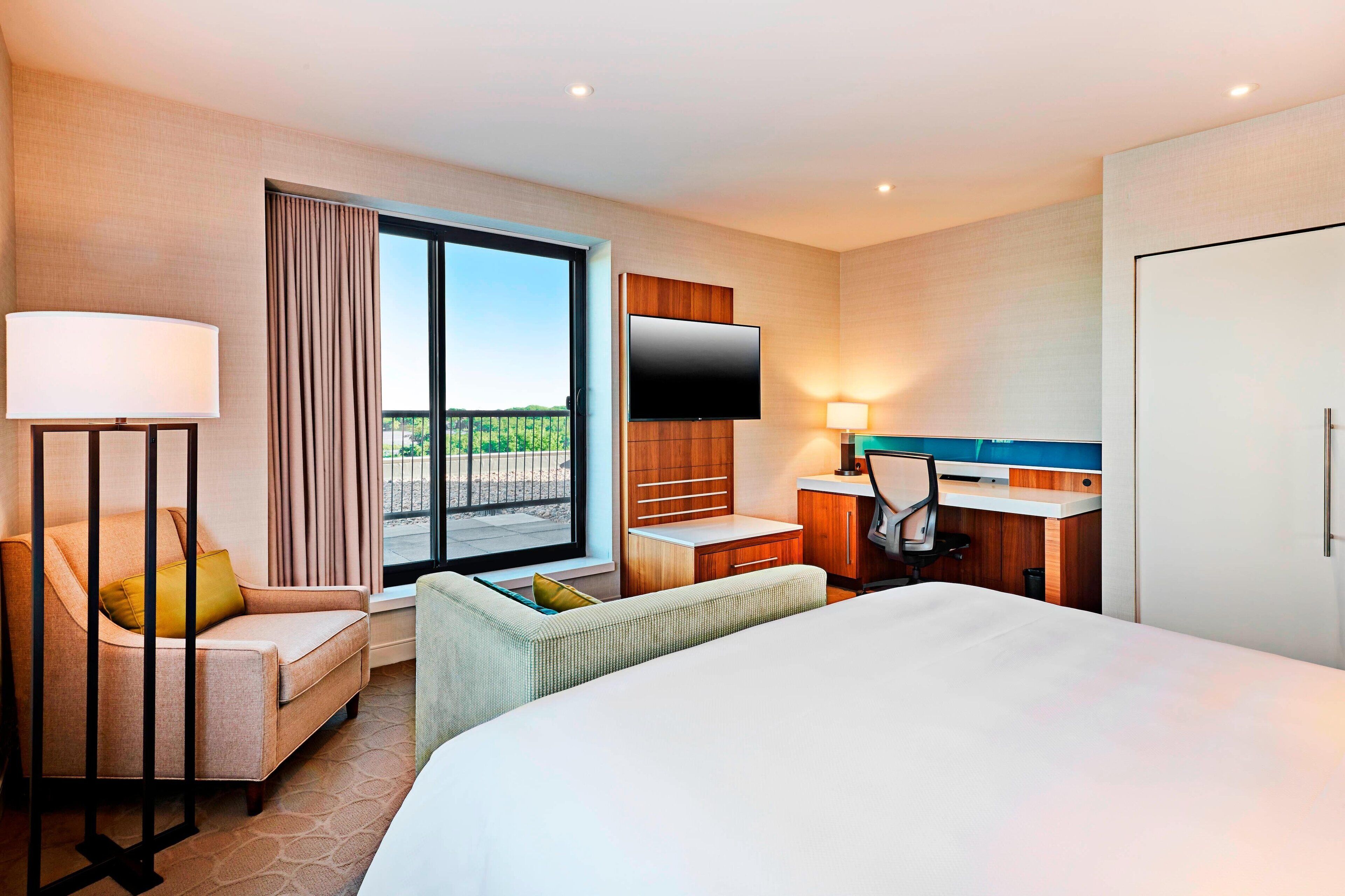 desk, laptop workspace, iron/ironing board, free cots/infant beds