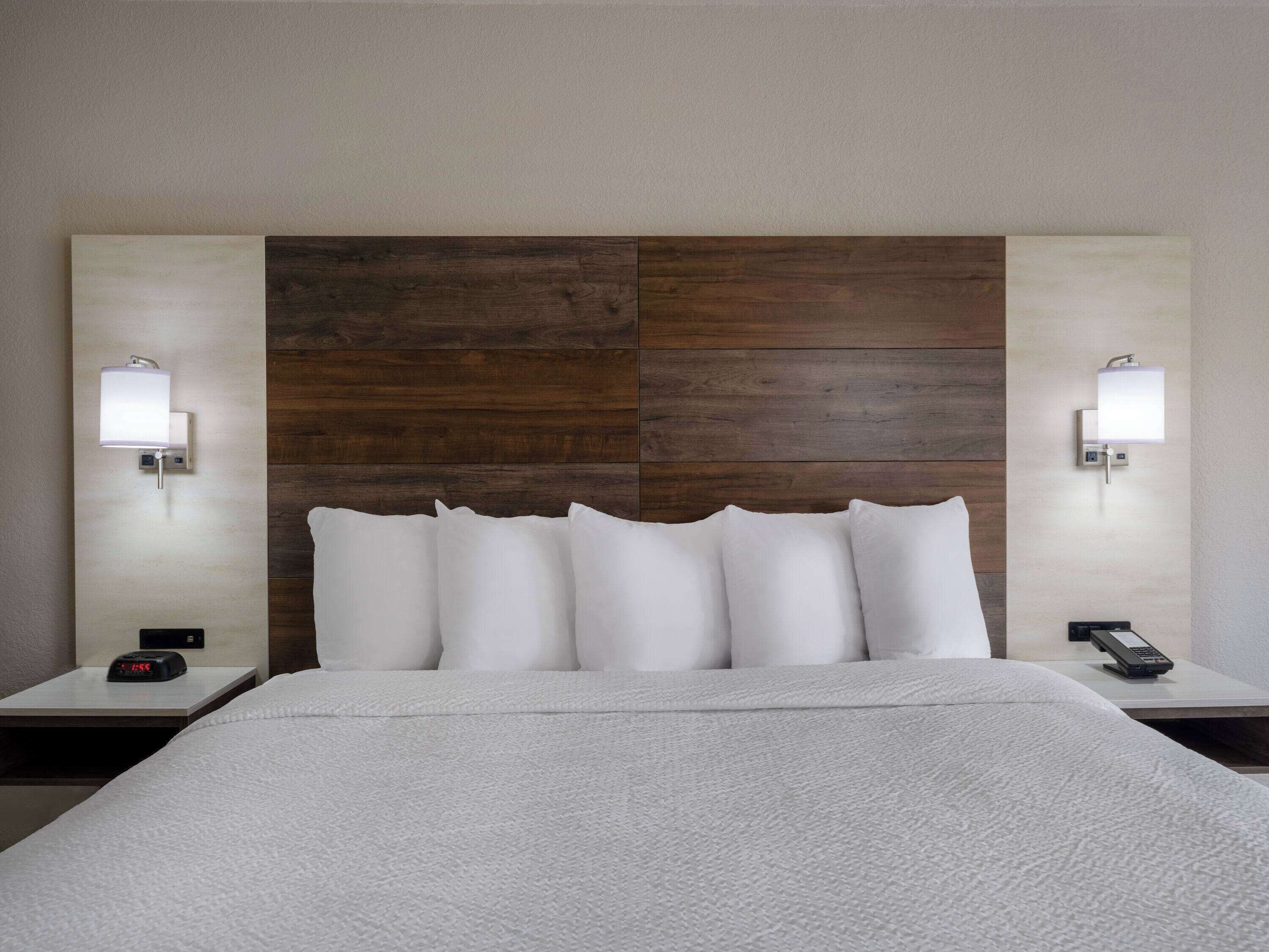 room, 1 king bed, non smoking | desk, soundproofing, iron/ironing board, free wifi