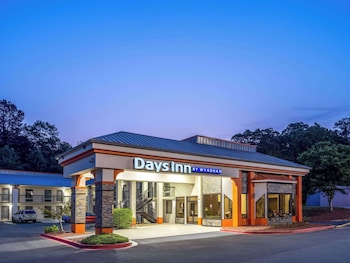 Days Inn by Wyndham Clemson