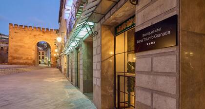 Boutique Hotel Luna Triunfo Granada *NEW*