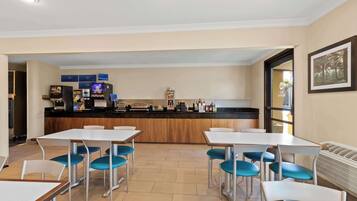 Free daily buffet breakfast