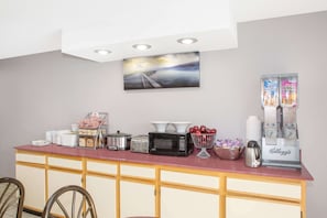 Free daily on-the-go breakfast