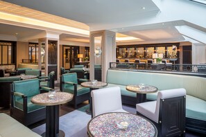 Det finns frukost, lunch och middag