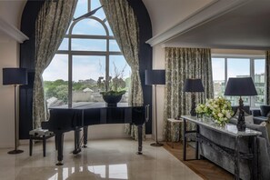 IPod dock - Conrad Dublin (Dublin)