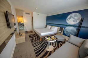 Superior Room, 1 Queen Bed with Sofa bed, Non Smoking