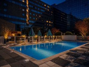 Seasonal outdoor pool, pool umbrellas, sun loungers