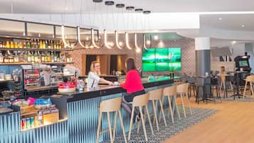2 bar/lounge