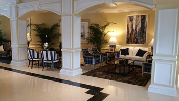 Sitting area in hotel lobby at Inn at Pelican Bay