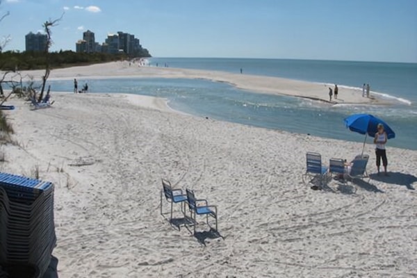 Beach nearby, free beach shuttle