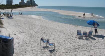 Inn at Pelican Bay