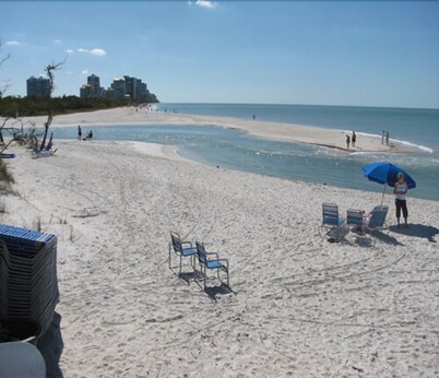 Inn at Pelican Bay