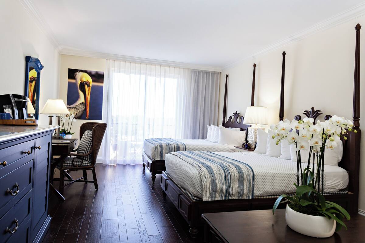 Premium bedding, pillowtop beds, in-room safe, desk