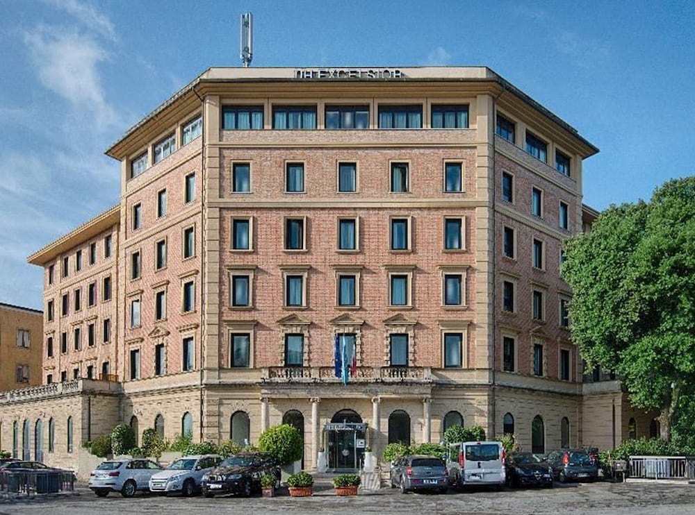 NH Siena Hotel