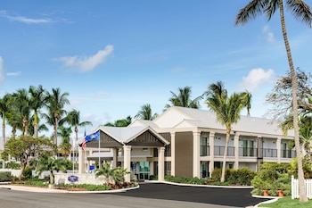 Hotel Exterior at Hampton Inn Key West FL