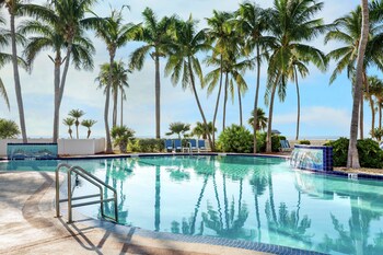 Pool amenities at Hampton Inn Key West FL