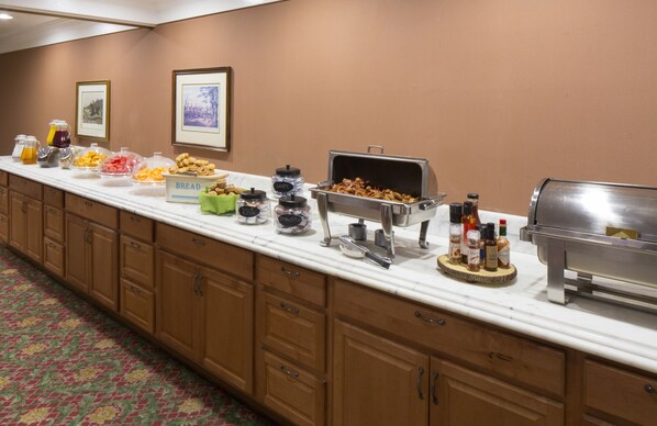 Colazione a buffet inclusa, servita tutte le mattine 
