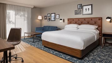 Hypo-allergenic bedding, down comforters, in-room safe, desk