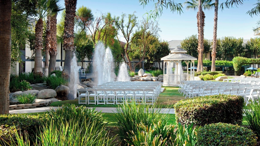 Four Points by Sheraton Bakersfield