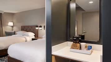 Hypo-allergenic bedding, down comforters, in-room safe, desk