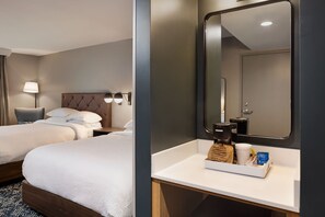 Hypo-allergenic bedding, down comforters, in-room safe, desk