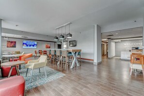 Restaurant - Hampton Inn Morgantown (Morgantown)