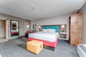 Soundproofing, iron/ironing board, free cots/infant beds - Hampton Inn Morgantown (Morgantown)