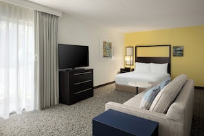 Pillowtop beds, in-room safe, desk, laptop workspace - Residence Inn by Marriott Palo Alto Mountain View (Mountain View)