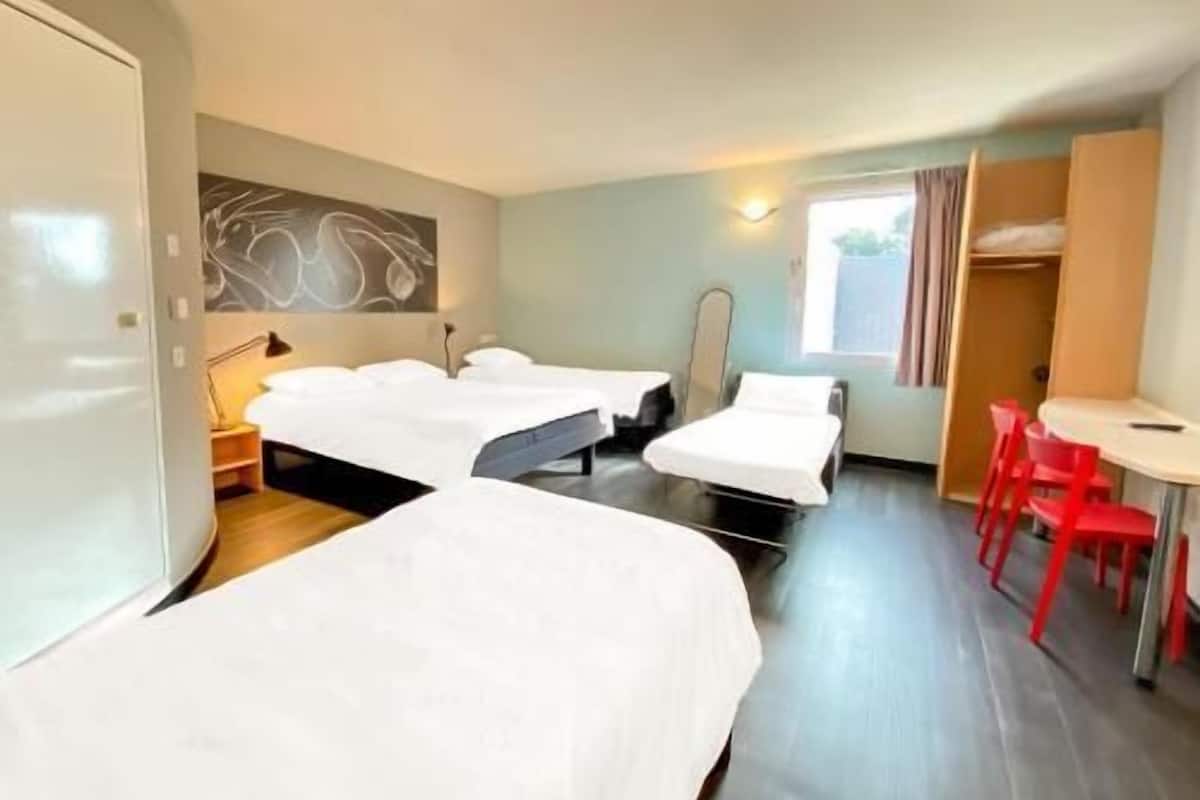 Desk, laptop workspace, blackout curtains, soundproofing